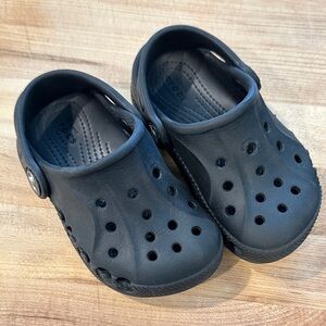 CROCS Kids Black Sandals size 7c
